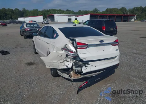 2017 Ford Fusion Se z USA, uszkodzony, nr VIN 3FA6P0H90HR250462